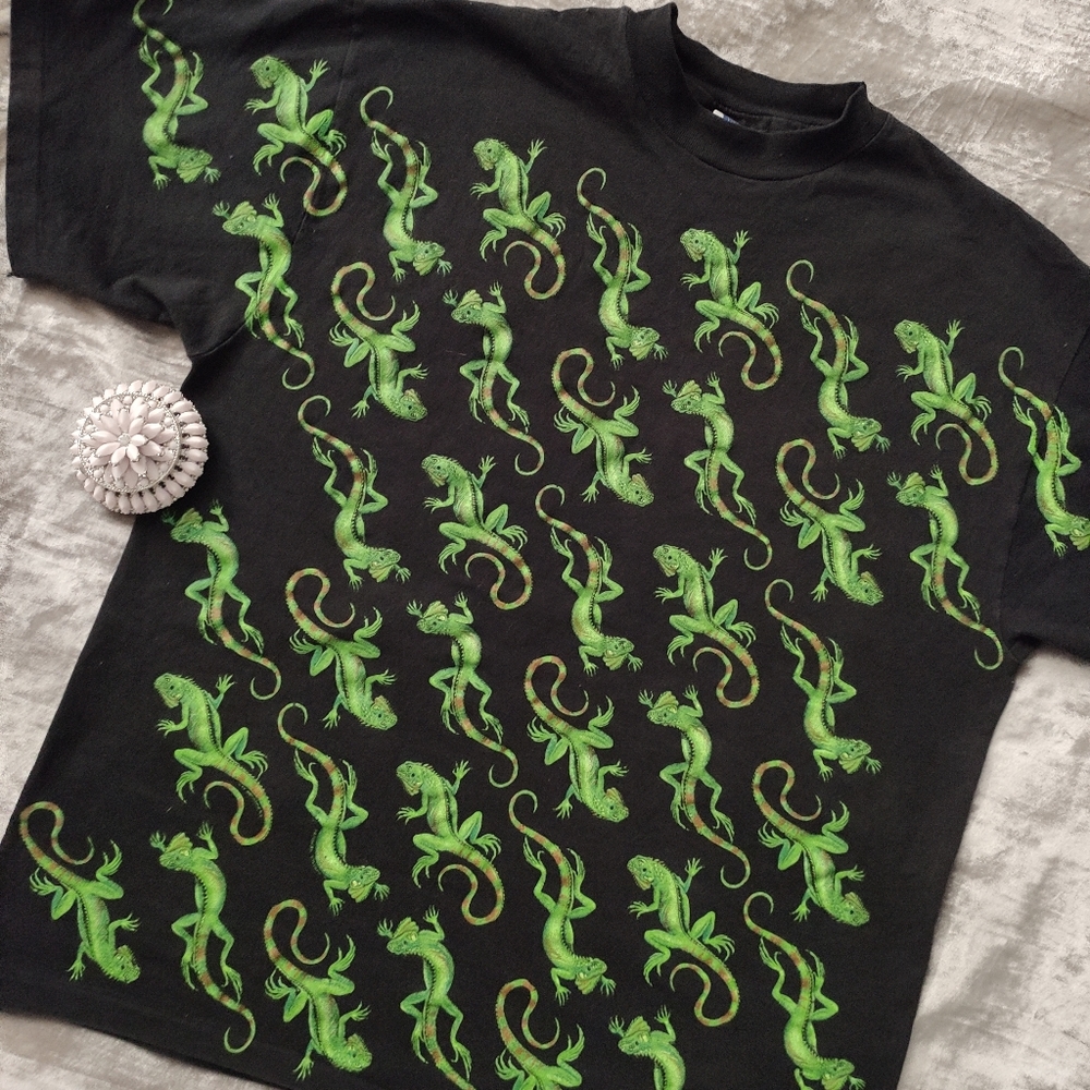Iguana T-shirt Tee